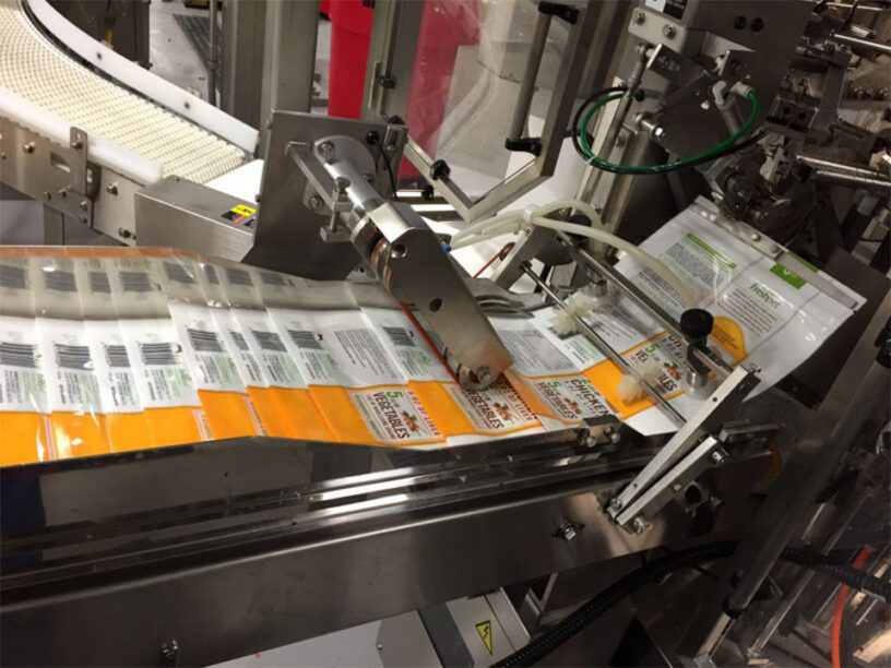 The TT-8D-N pouch filling machine in action