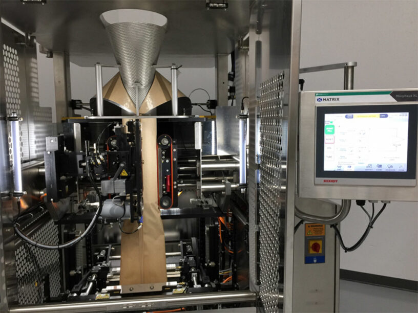 Side view with display of the Auto Pro changeover system
